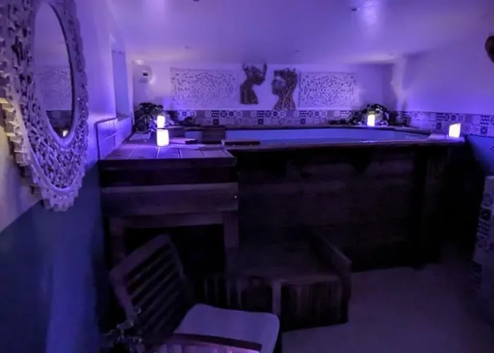 Prázdninový dům De Charme Avec Piscine De Relaxation *