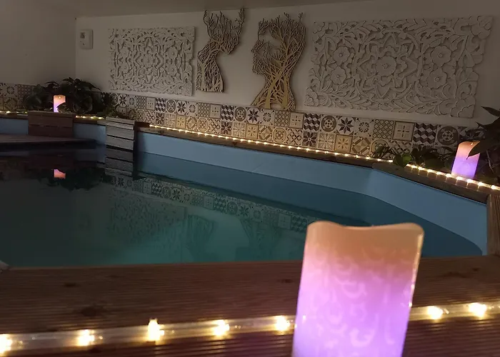 De Charme Avec Piscine De Relaxation *
